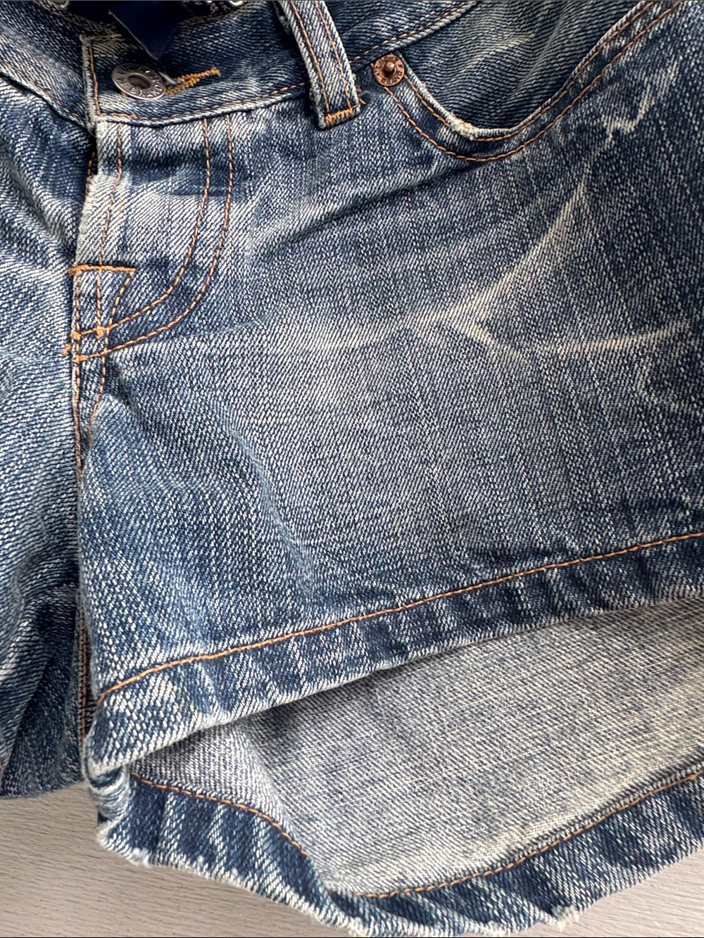 Lucky Brand Washed Blue Distressed Denim Cutoff Shorts - Picture 3 of 10